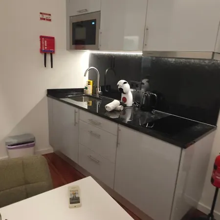 Canavial At Heart Of Apartment *
